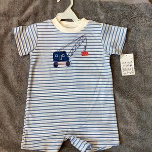 New Potatoes onesie (6M)
